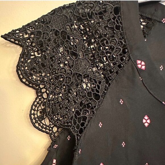 Maurices Black Lace Cap Sleeve Blouse Size Small - Picture 3 of 5